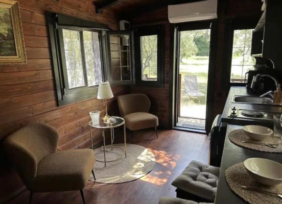 ホテル Roulotte / Tiny House Dans Les Alpilles Saint-Rémy-de-Provence エクステリア 写真
